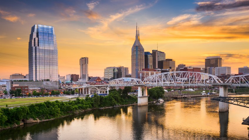 Nashville Tennessee at sunset