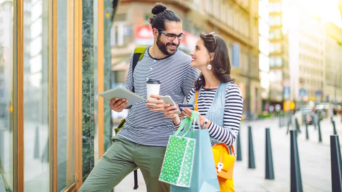 Low Income, High Spending: See Why Poor Millennials Splurge More Than Rich Boomers Low Income, High Spending: See Why Poor Millennials Splurge More Than Rich Boomers