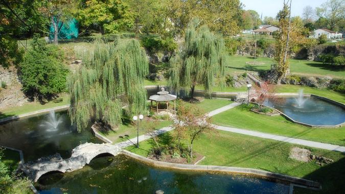 Indiana: Sunken Gardens, Huntington Idaho, Sunken Gardens, garden