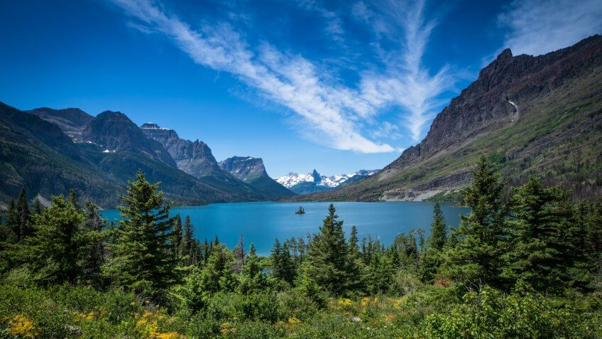 Going-to-the-Sun Road, Lake, Midwest USA, Montana - Western USA, Plant.
