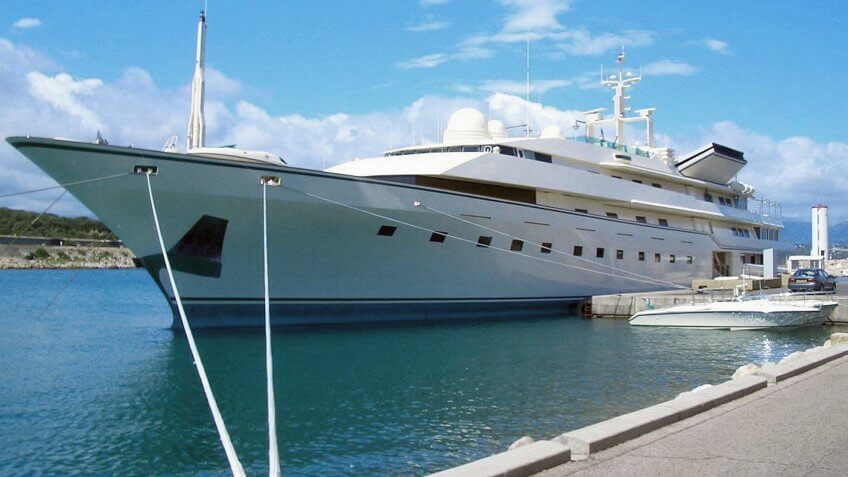 Yacht