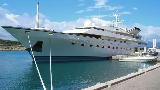 Yacht