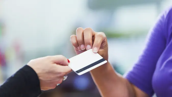 How to buy and sell gift cards legitimately - CNET