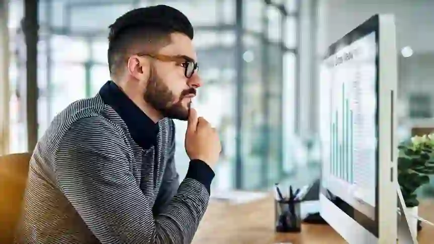 Check Out the Median Salary of Americans Your Age in Every State