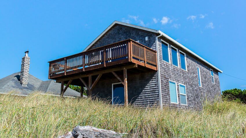 beautiful wood holiday house cabin