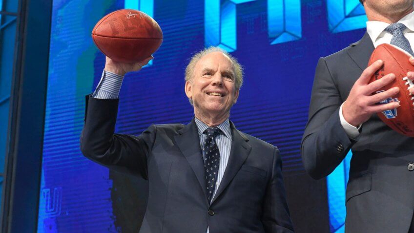 Former Dallas Cowboy quarterback Roger Staubach poses before the first round of the NFL Draft at AT&T Stadium in Arlington, TX Albert Pena/CSMNFL NFL Draft, Arlington, USA - 25 Apr 2018.