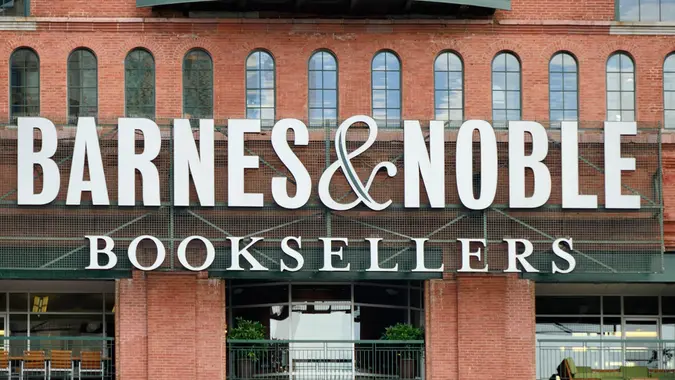 Free stuff, cheap, deals, budget, things, activities, fun, BALTIMORE, Barnes & Noble, Bookseller, Building Exterior, Built Structure, Business, Color Image, Facade, Horizontal, Inner Harbor, Low Angle View, Maryland, Megastore, Outdoors, Photography, Power Station, Retail, Sign, USA, bookstore, day, nobody, store