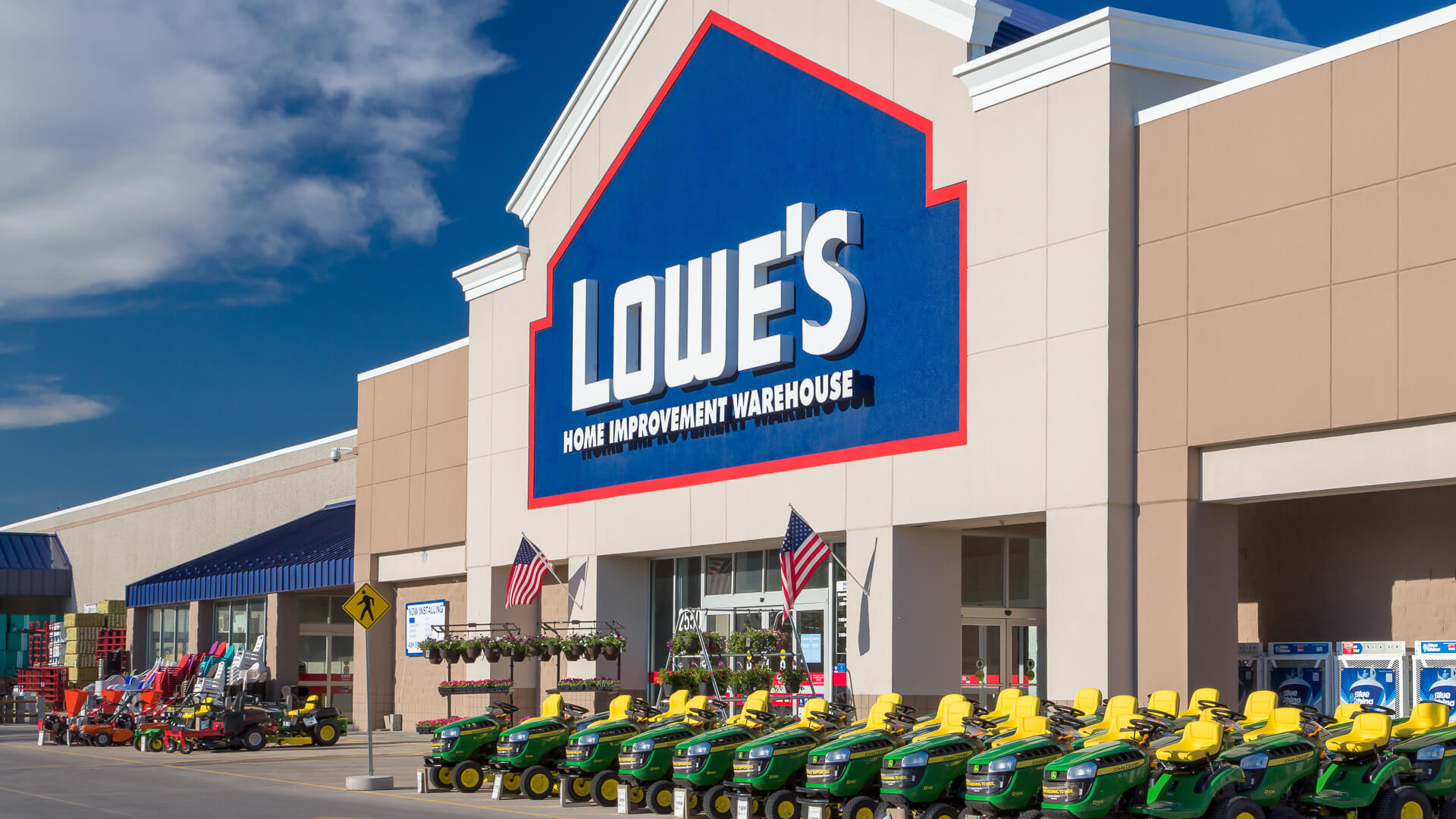 the closest lowe's