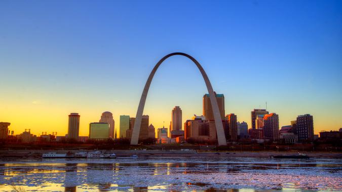 iconic Gateway Arch at sunset in St. Louis Missouri