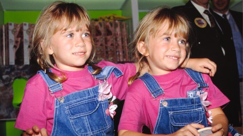 Mandatory Credit: Photo by Joseph Marzullo/Mediapunch/REX/Shutterstock (9158218a)Ashley and Mary Kate Olsen Promoting the Mary Kate and Ashley Olsen Record Brother For Sale at Fao Schwarz Toy Store in New York City November 1992 ÂOlsen, Mary Kate & Olsen, Ashley.