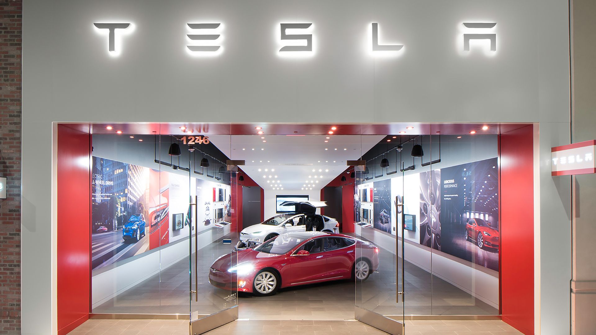 What Is Tesla's Net Worth? | GOBankingRates