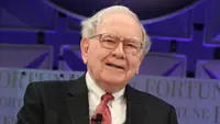 Warren Buffett: 5 Top Predictions for Investors in 2025