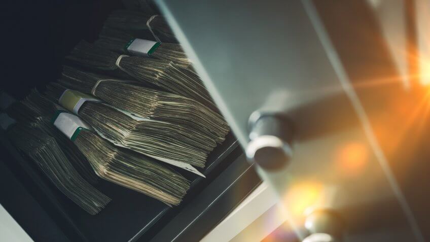 Cash Money Safe Deposit
