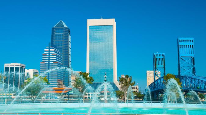 Jacksonville skyline, bridge, and fountain Jacksonville, Flordia