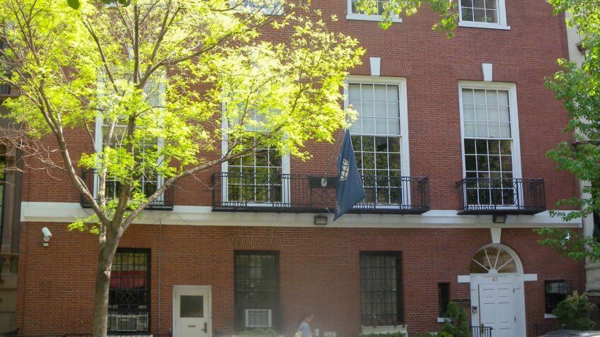 Hewitt School in New York