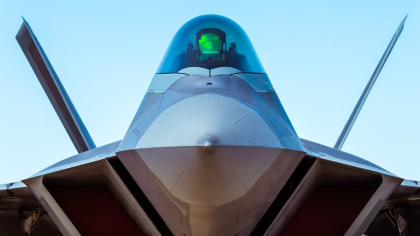 F-22 Raptor fighter bomber