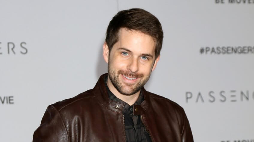 LOS ANGELES - DEC 14: Ian Hecox at the "Passengers" Premiere at Village Theater on December 14, 2016 in Westwood, CA.