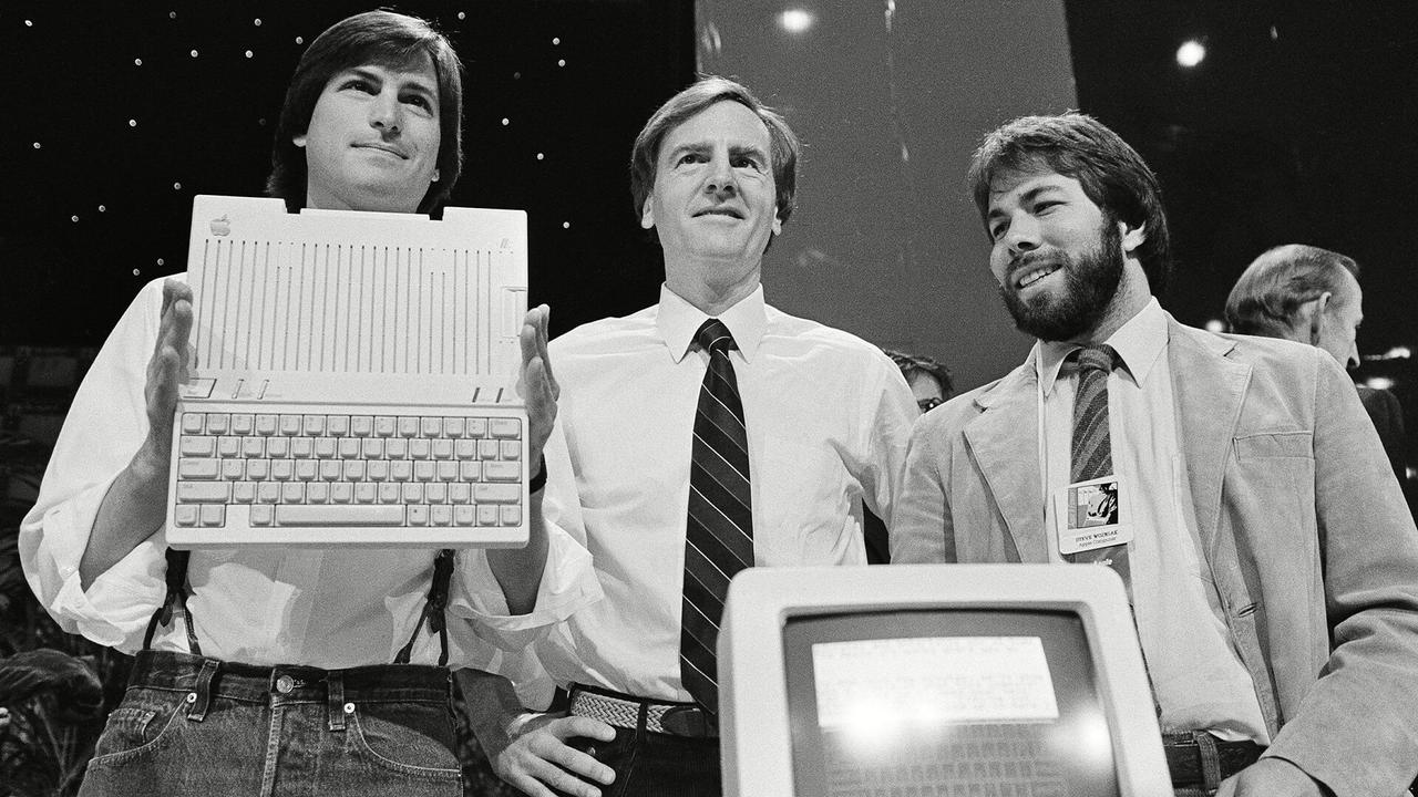 Photo by Sal Veder/AP/REX/Shutterstock (5953805a)Steve Jobs, Steve Wozniak, John Sculley Steve Jobs, left, chairman of Apple Computers, John Sculley, center, president and CEO, and Steve Wozniak, co-founder of Apple, unveil the new Apple IIc computer in San Francisco, CalifApple Wozniak Jobs, San Francisco, USA.