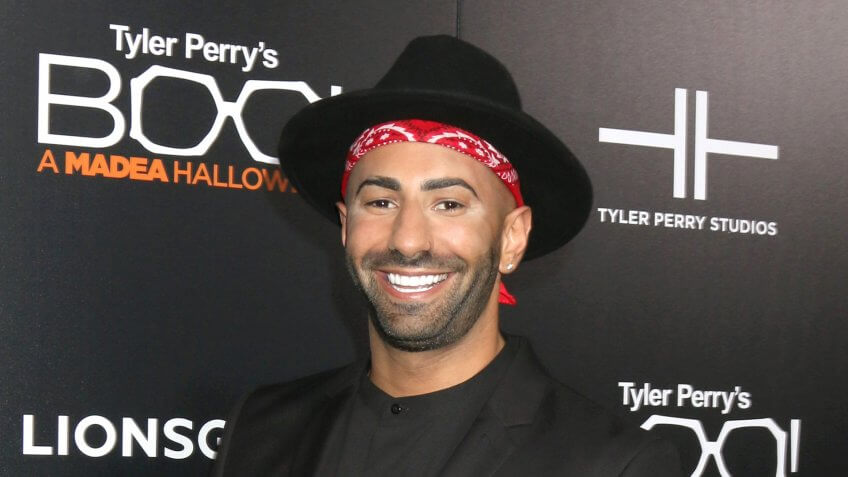 LOS ANGELES - OCT 17: Yousef Erakat at the "Tyler Perry's BOO! A Madea Halloween" Premiere at the ArcLight Hollywood on October 17, 2016 in Los Angeles, CA.