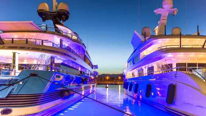 The Luxury Yachts Owned by the Worldâs Billionaires The Luxury Yachts Owned by the Worldâs Billionaires