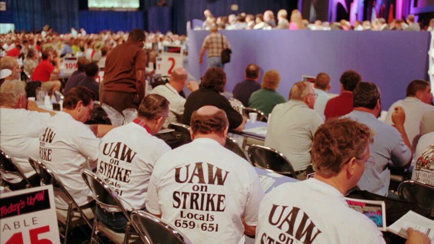 Mandatory Credit: Photo by LENNOX MCLENDON/AP/REX/Shutterstock (5951451b)UAW MEMBERS United Auto Workers members from UAW local 599 in Flint, Mich.