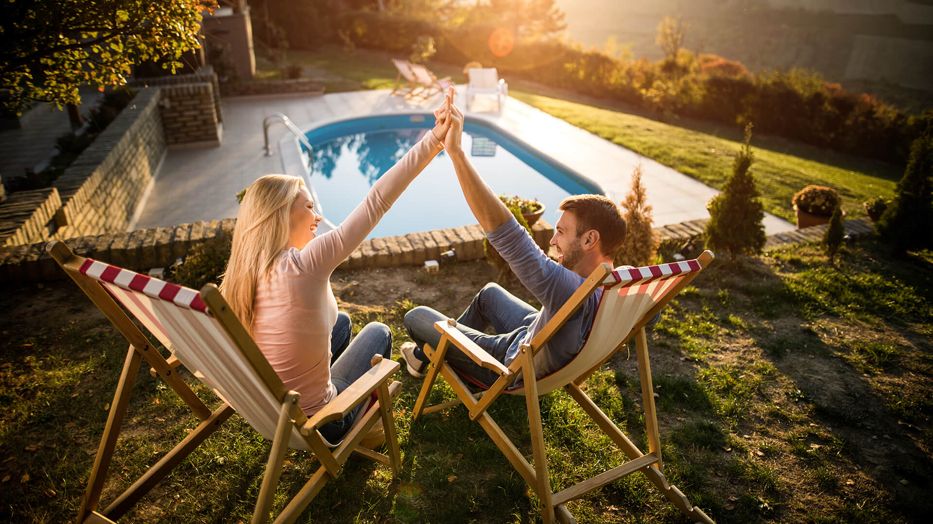 4 Things Your Neighbor Who Retired Early Won’t Tell You About Their Financial Plan
