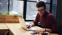 As IRS Refunds Rise, ChatGPT Offers the Smartest Uses for a $3,000 Tax Refund