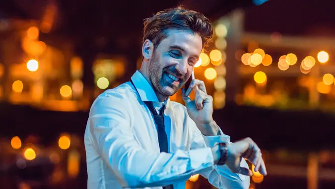 man talking on his smartphone.
