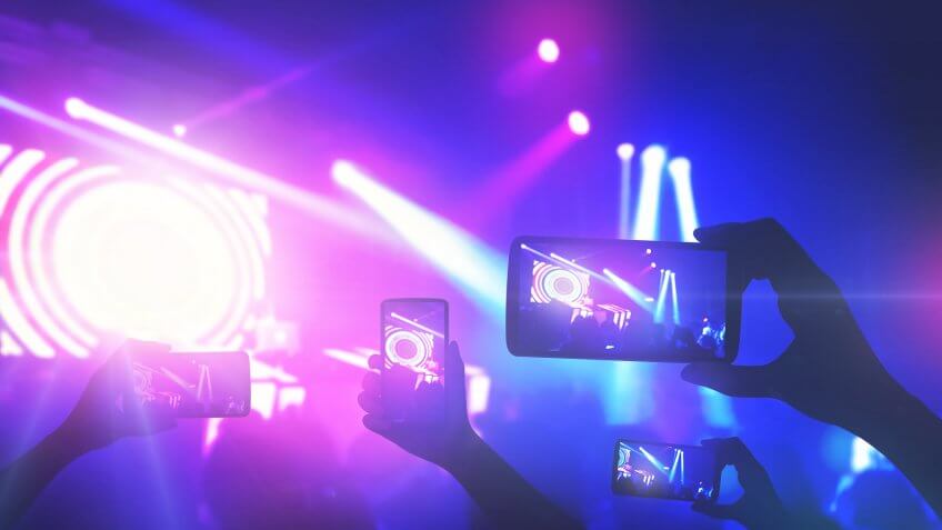 social media at a concert
