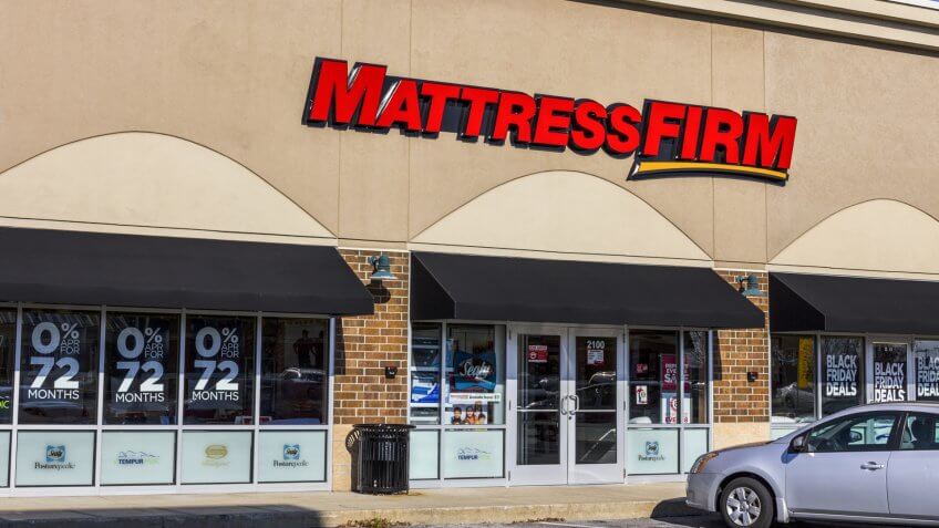 Kokomo - Circa November 2016: Mattress Firm Strip Mall Location.
