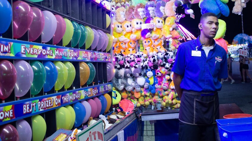 seasonal theme park employee