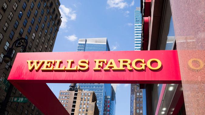 Wells Fargo location in Midtown Manhattan