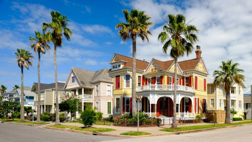 Beautiful vintage homes of the historical district in Galveston, Texas.