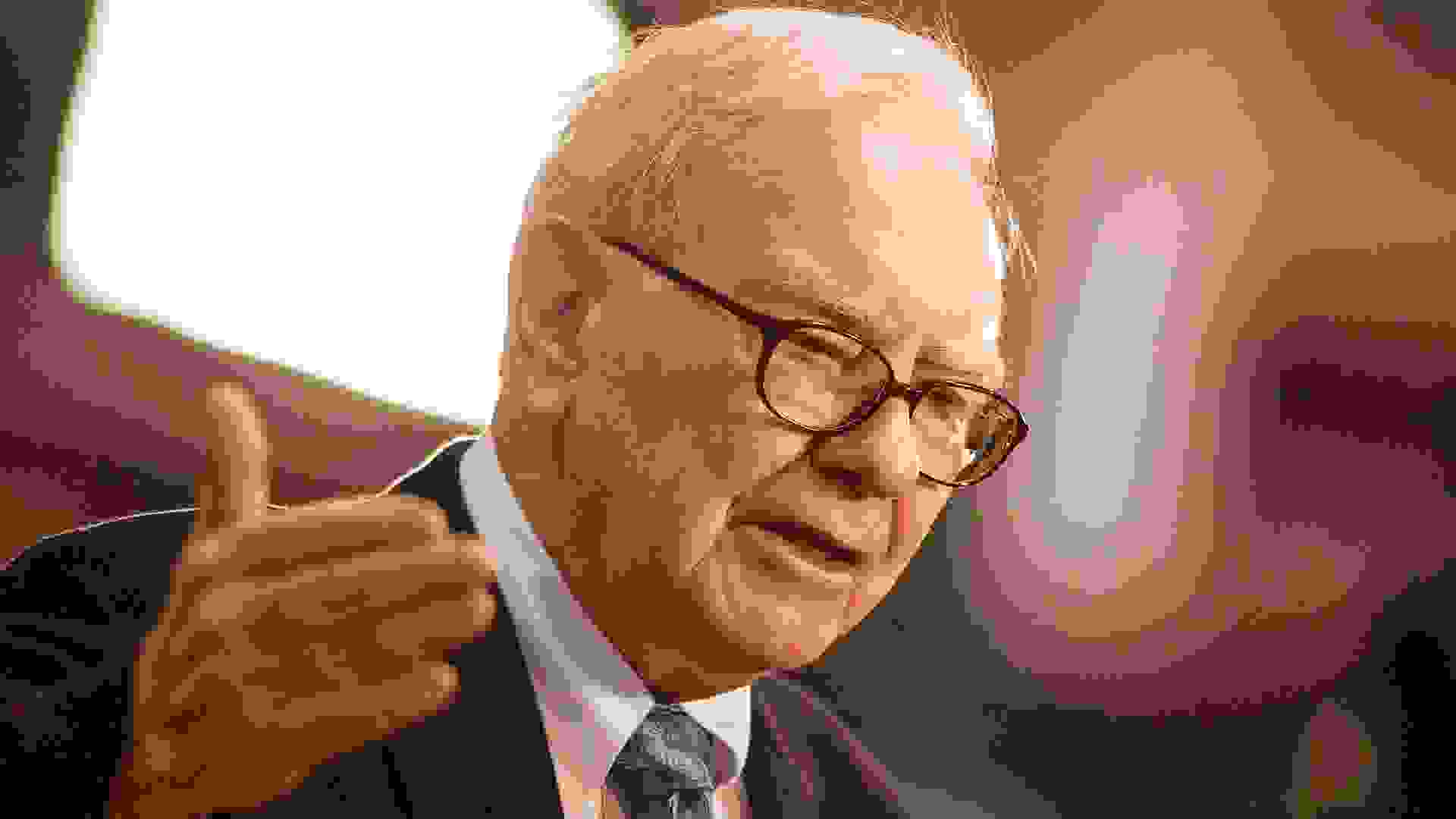 Warren Buffett billionaire net worth