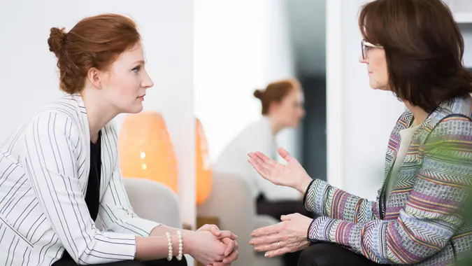 Elder woman talking to her patient during her life crisis.