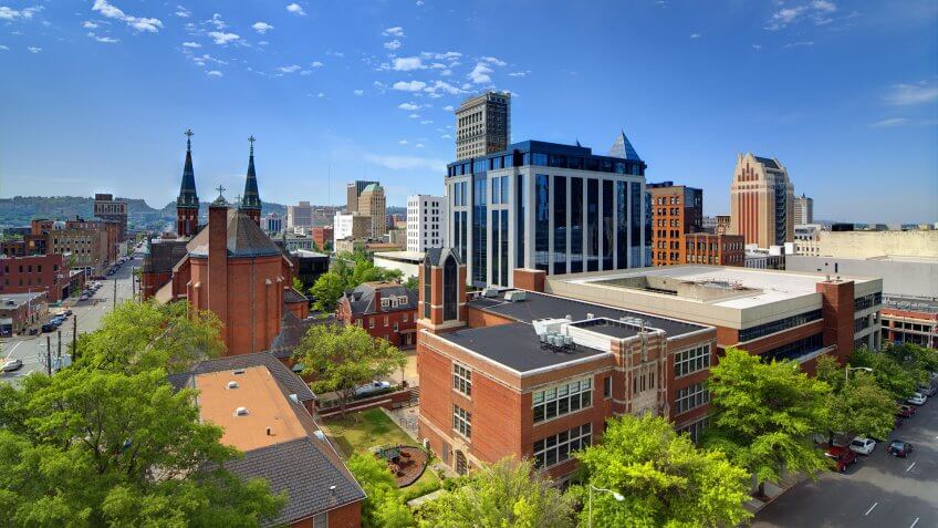 Urban scene of downtown Birmingham, Alabama, USA.