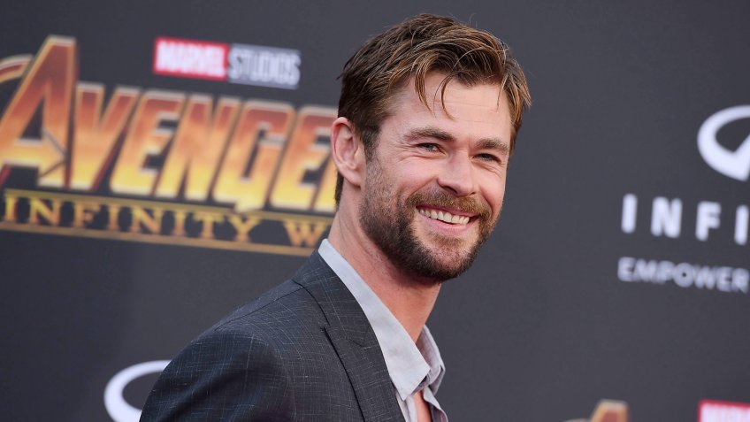 Chris Hemsworth attends Avengers premiere