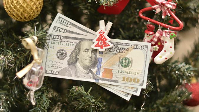 Christmas tree with money