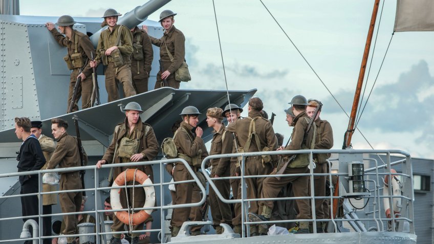 film extras on movie set