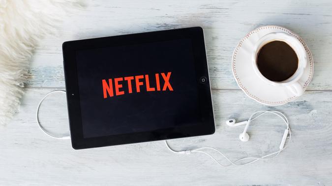 03 Netflix access Kaspars Grinvalds-shutterstock_393295264 10980, Horizontal