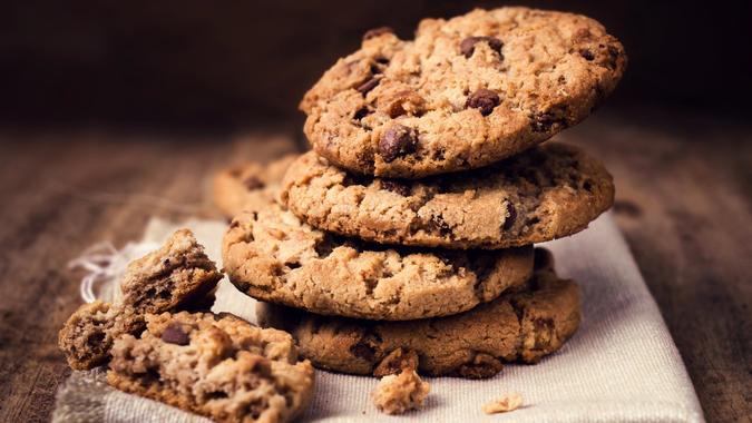 04 Chocolate chip cookies Natali Zakharova-shutterstock_161234591 10980, Horizontal