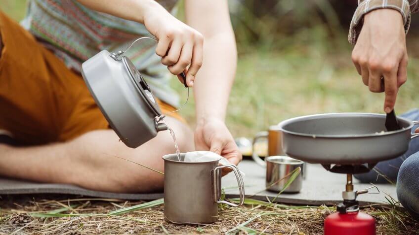 cups and pans for camping