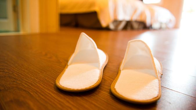 17 bedroom slippers hxdbzxy-shutterstock_53931373 10980, Horizontal