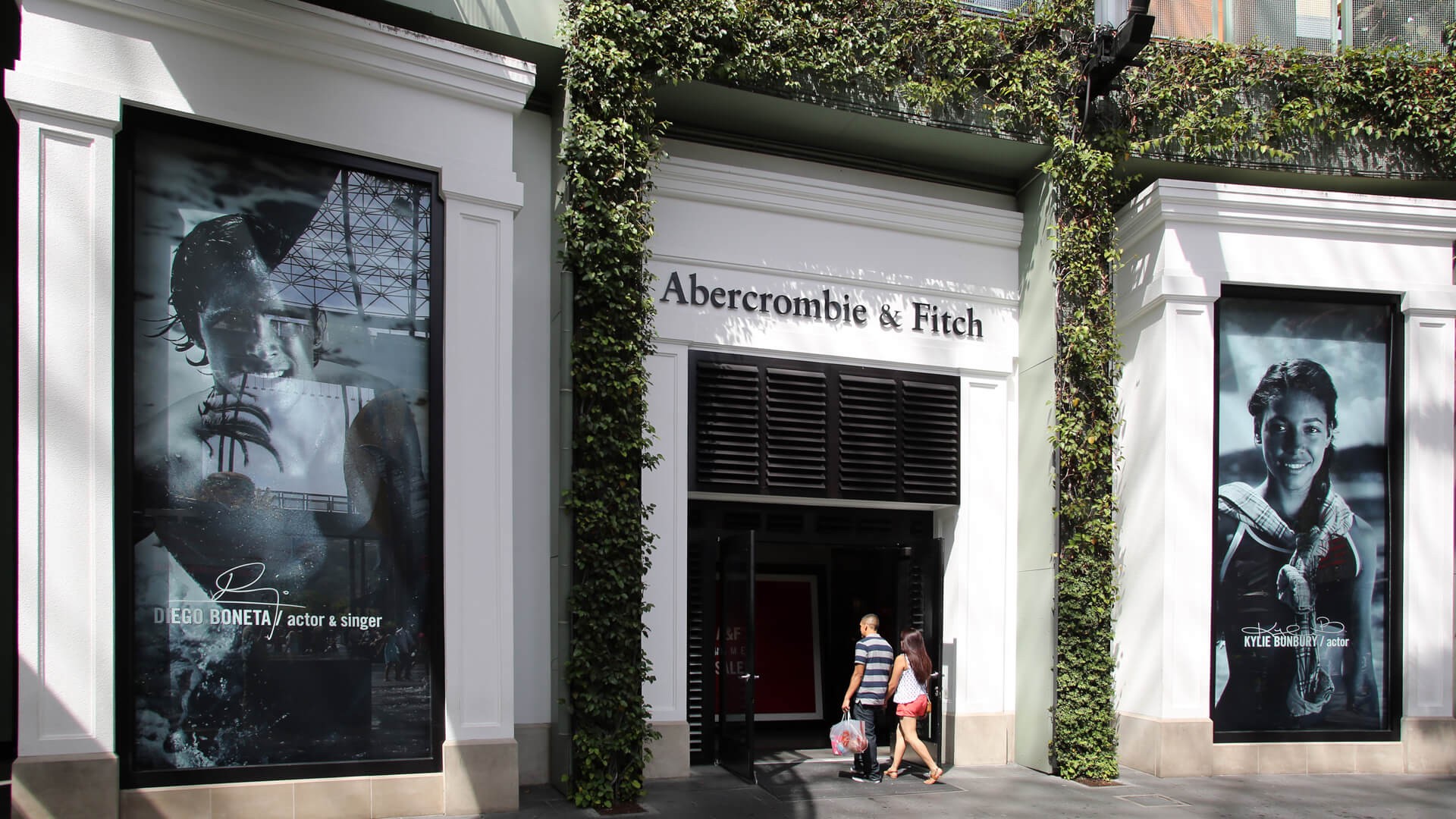 Stores With the Best and Worst Return Policies GOBankingRates