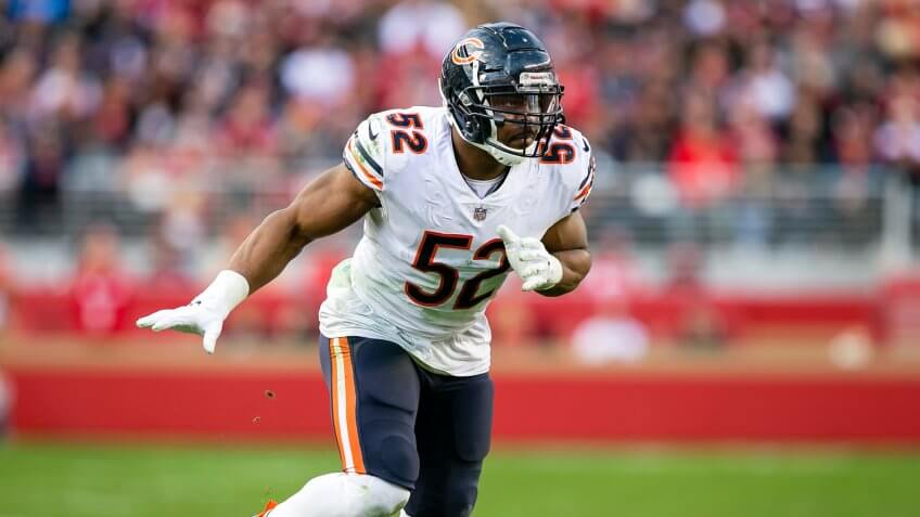 Chicago Bears outside linebacker Khalil Mack (52) in action during the NFL football game between the Chicago Bears and the San Francisco 49ers at Levi's Stadium in Santa Clara, CA.