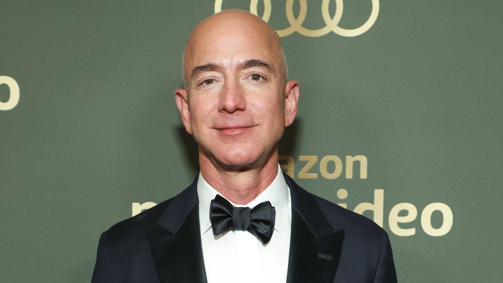 Jeff Bezos' Net Worth as the Richest Man Alive Gets Divorced ...