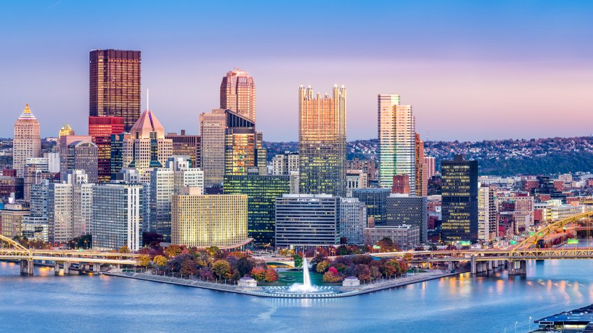 Pittsburgh Pennsylvania skyline at dusk