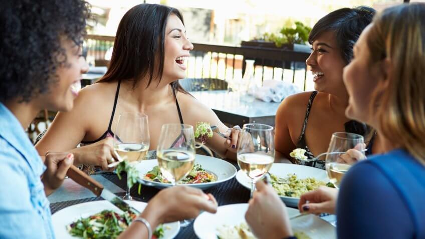 friends eating out for lunch