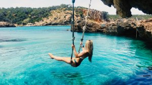 15 Luxurious Vacation Spots Beloved by the Rich and Famous