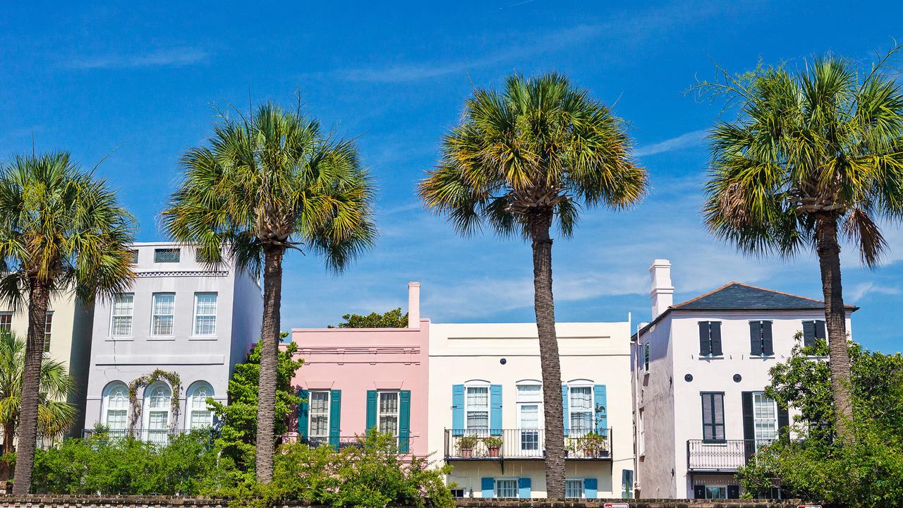Charleston South Carolina homes with palm trees